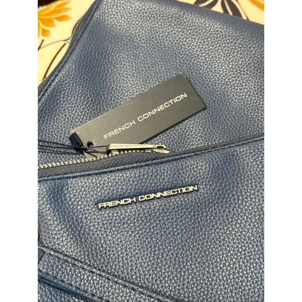 NWT French Connection dual pouches wristlet - Picture 3 of 8